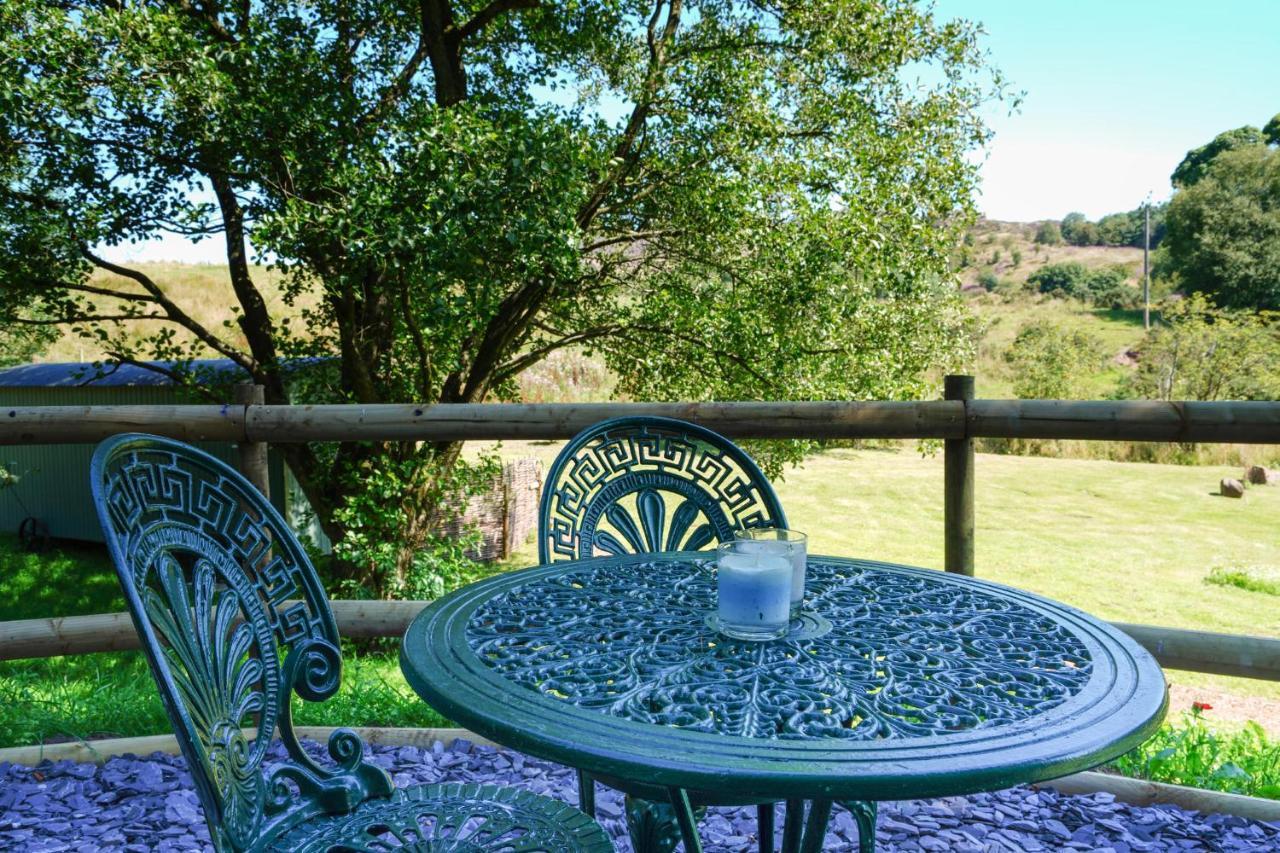 Affittacamere Lavender Retreat With Private Hot Tub Upper Hulme Esterno foto